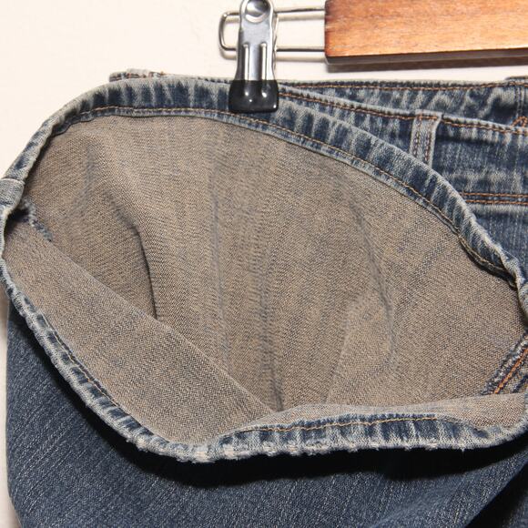 Silver Jeans Joy Button Fly Flare Distressed Jeans Size 31 w/33" Inseam Altered - Picture 8 of 10